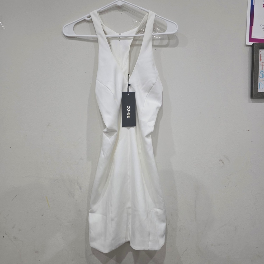 DO+BE White Halter Keyhole Mini Dress NWT Size S Bodycon Cocktail Bridal Party